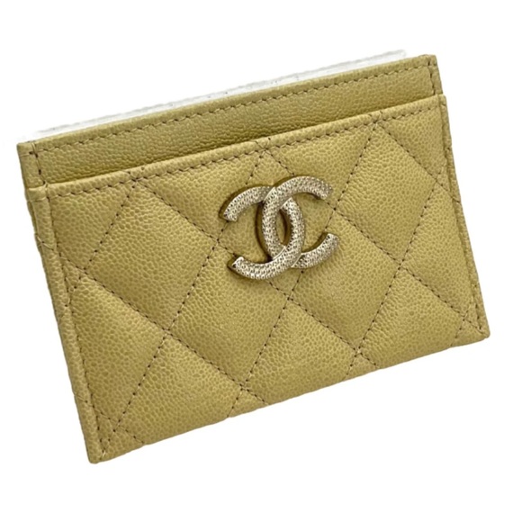 CHANEL Yellow Card Holder - Picture 3 of 3